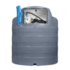 Otwarta szafka zbiornika Swimer Blue Tank Eco-Line ELDPS 2500 l z widocznym pistoletem, wężem i zegarowym wskaźnikiem poziomu